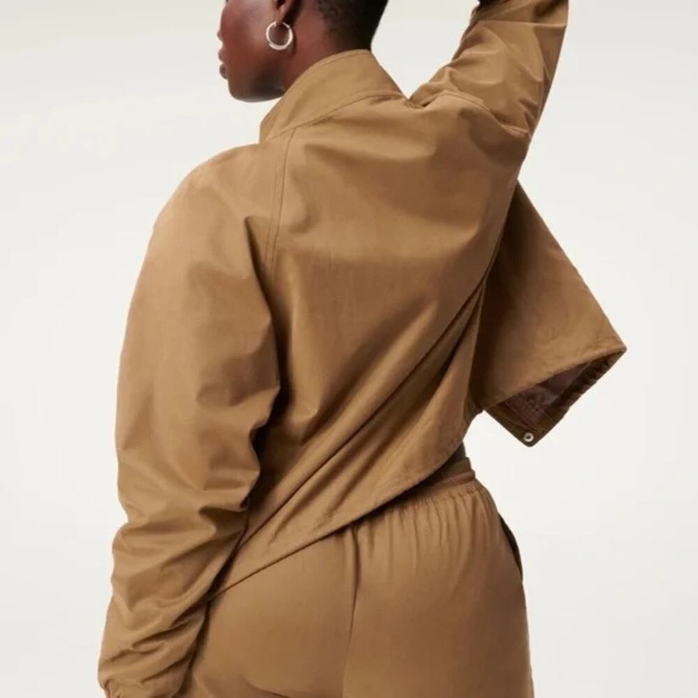 Good American Brushed Track Snap Jacket in the color Sepia 001 faux suede Small - Picture 3 of 9